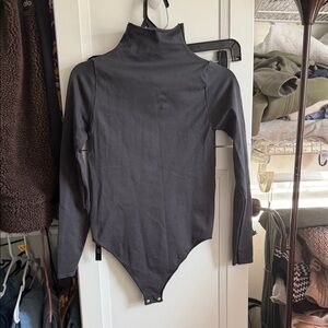 SKIMS Essential Mock Neck Long Sleeve Bodysuit in black S/M
